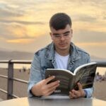‘Entre penas y páginas’: la obra que transforma el dolor en arte literario