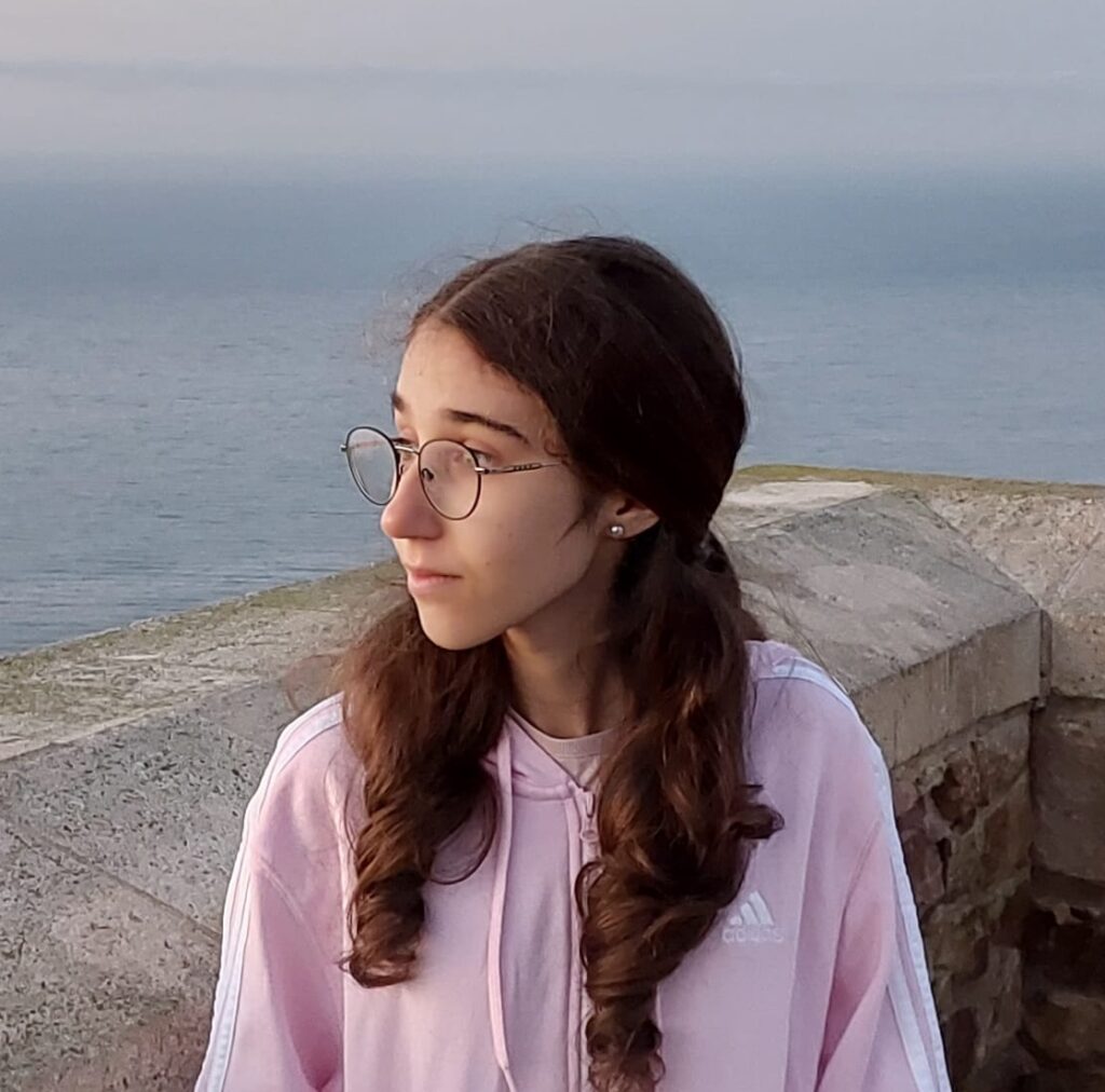 “Todas las formas de volar”, de Lena Victoria: la poesía que inspira a soñar y sanar.